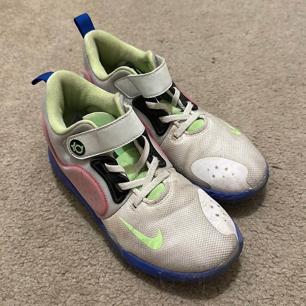 Nike KD basketball shoes